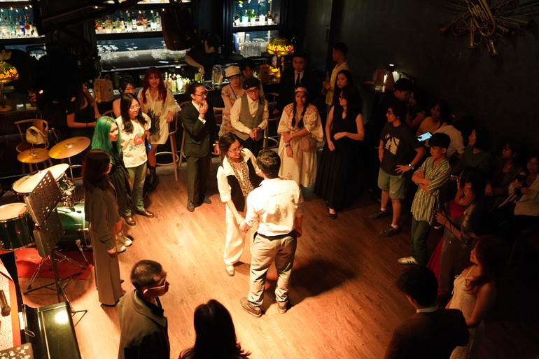 Lớp học nhảy Blues tại City of Jazz.