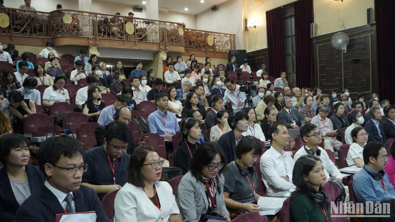 Hội thảo có sự tham dự của nhiều nhà khoa học, sử học hàng đầu đến từ các trường đại học, viện nghiên cứu của Việt Nam và Nhật Bản.