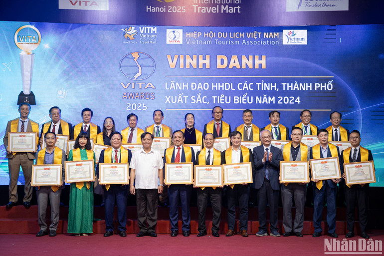 Các doanh nghiệp được vinh danh tại VITA Awards 2025. Các doanh nghiệp được vinh danh tại VITA Awards 2025.