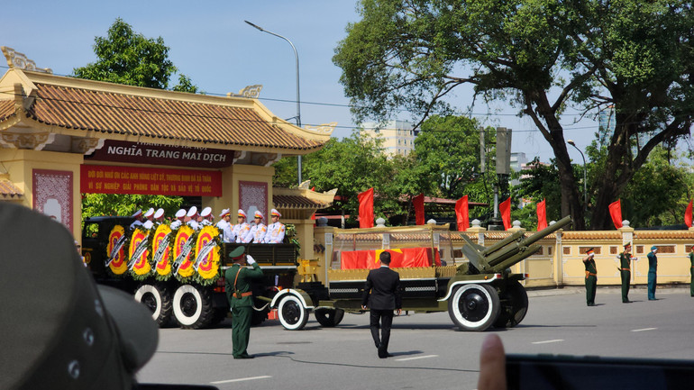 Toàn cảnh Lễ truy điệu và Lễ an táng Tổng Bí thư Nguyễn Phú Trọng ảnh 71 Toàn cảnh Lễ truy điệu và Lễ an táng Tổng Bí thư Nguyễn Phú Trọng ảnh 71