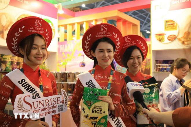 Bà Nhi Trinh, Công ty Viet Pepper trả lời phỏng vấn. (Ảnh: TTXVN) Bà Nhi Trinh, Công ty Viet Pepper trả lời phỏng vấn. (Ảnh: TTXVN)