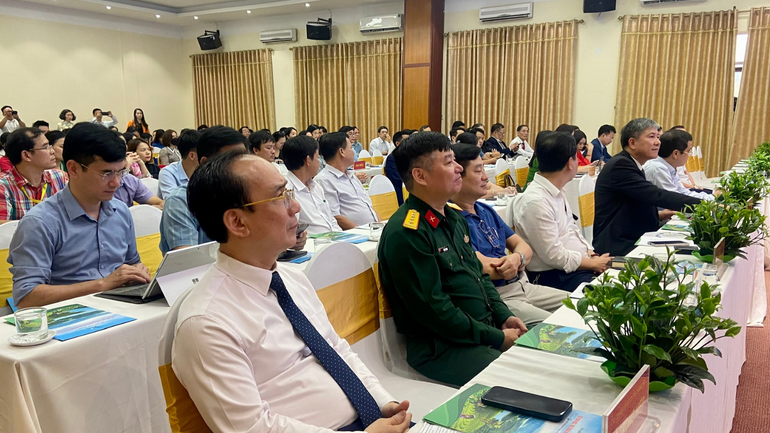 Các đại biểu dự Hội nghị xúc tiến, quảng bá du lịch tỉnh Thái Nguyên.