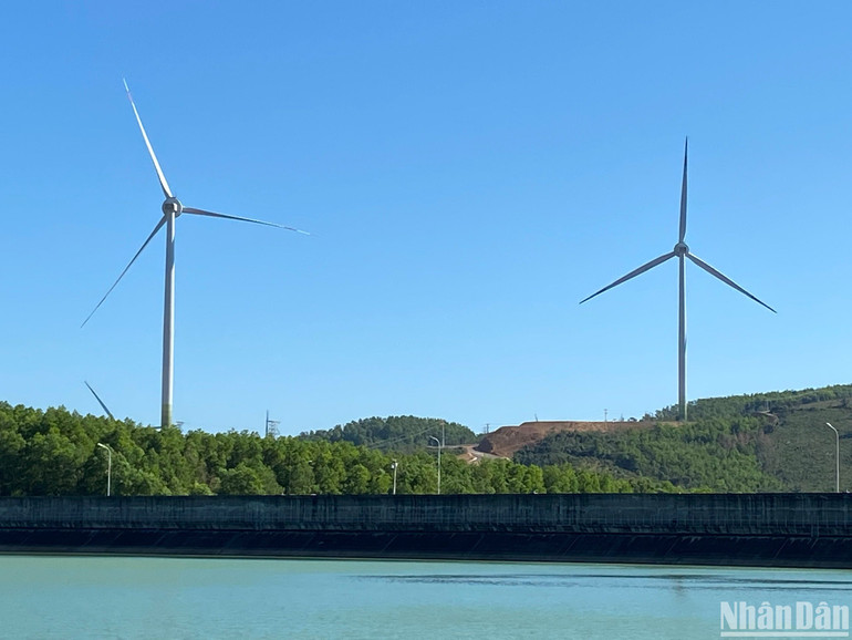 Điện gió ngoài khơi và điện gió trên bờ hiện là mảng đầu tư được các công ty Đan Mạch đặc biệt quan tâm.