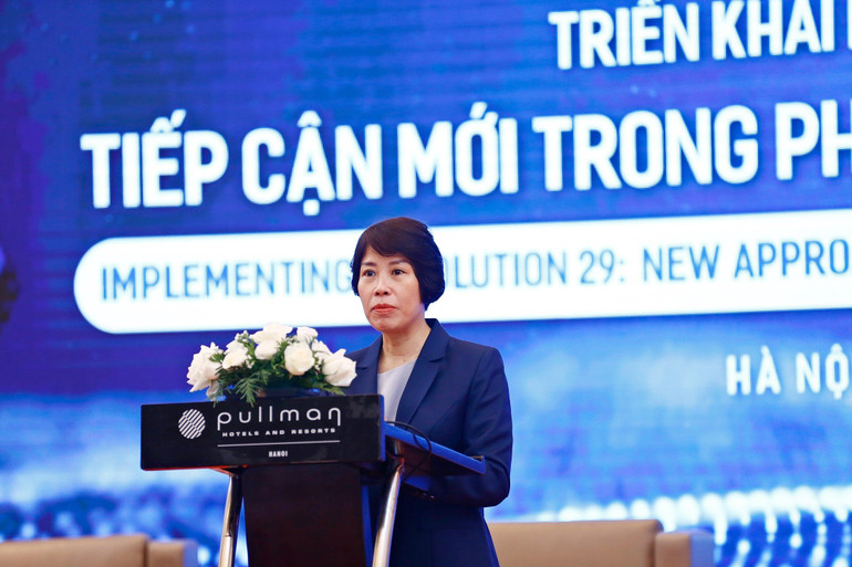 Thứ trưởng Bộ Kế hoạch và Đầu tư Nguyễn Thị Bích Ngọc phát biểu tại hội thảo