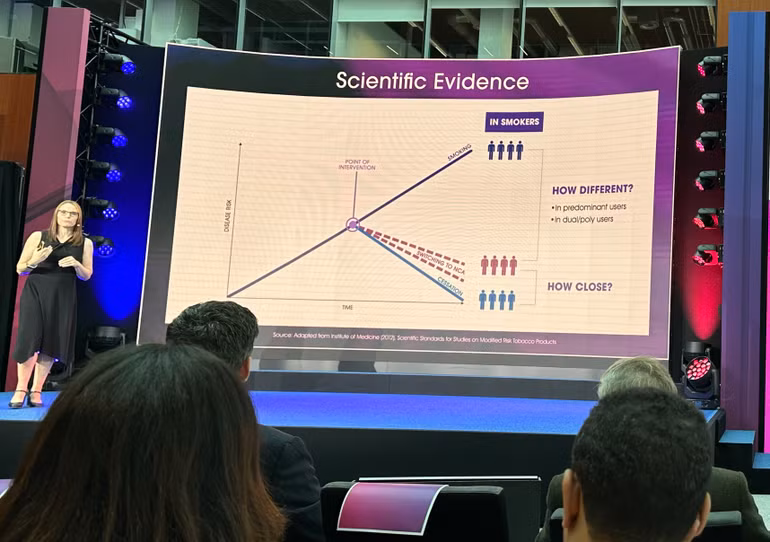 Phó Tổng Giám đốc Kết nối Khoa học Toàn cầu Gizelle Baker chia sẻ tại sự kiện