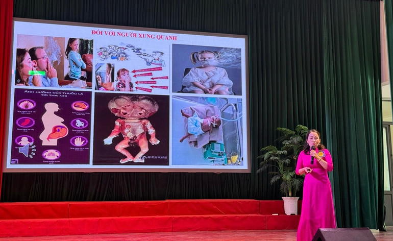 Những tác hại của với khói thuốc thụ động thường xuyên được tuyên truyền đến người dân