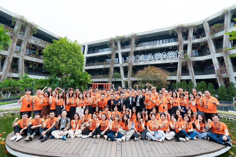 Đội ngũ kỹ sư của FPT đang làm việc tại Hola Park, Khu công nghệ cao Hòa Lạc