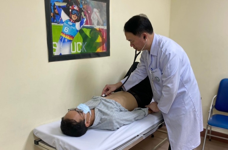 Người bệnh tăng huyết áp cần được điều trị và kiểm soát ở mức ổn định.