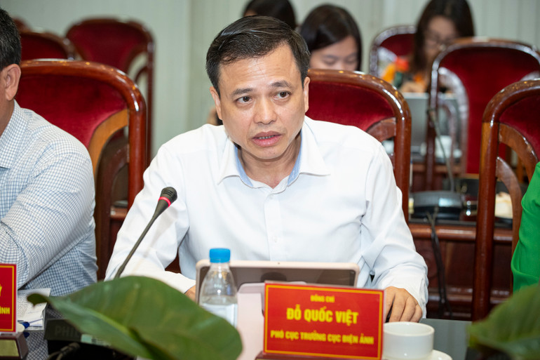 Ông Đỗ Quốc Việt, Phó Cục trưởng Cục Điện ảnh phát biểu tại tọa đàm.