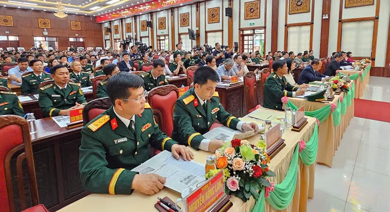 Các đại biểu dự lễ kỷ niệm.