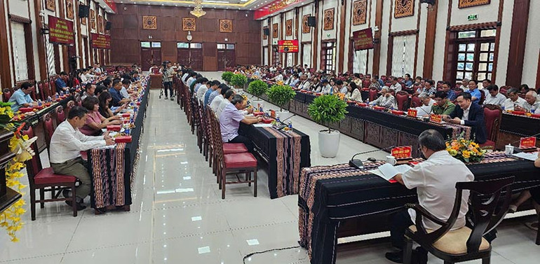 Quang cảnh hội nghị.