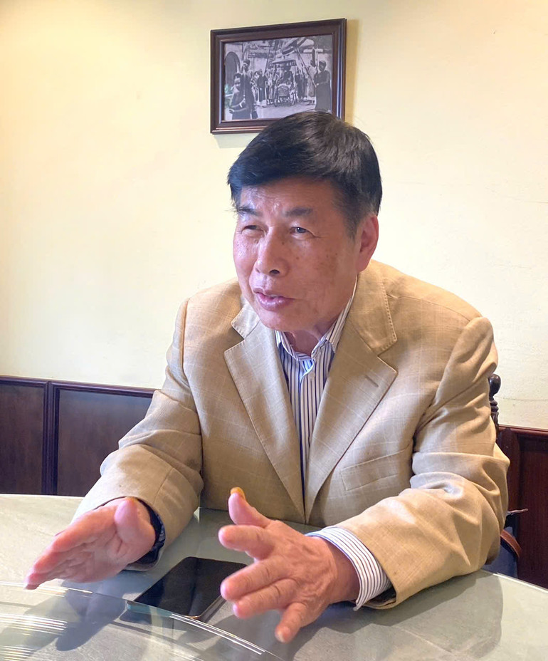 Ông Nguyễn Trung Nguyên, Giám đốc đầu tiên của Nhà Kỷ niệm các trường học Việt Nam ở Quế Lâm, Quảng Tây, Trung Quốc