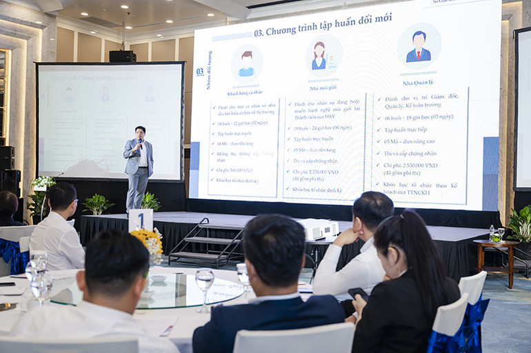 Ông Nguyễn Đức Dũng, Phó Tổng giám đốc MXV chia sẻ tại Hội nghị