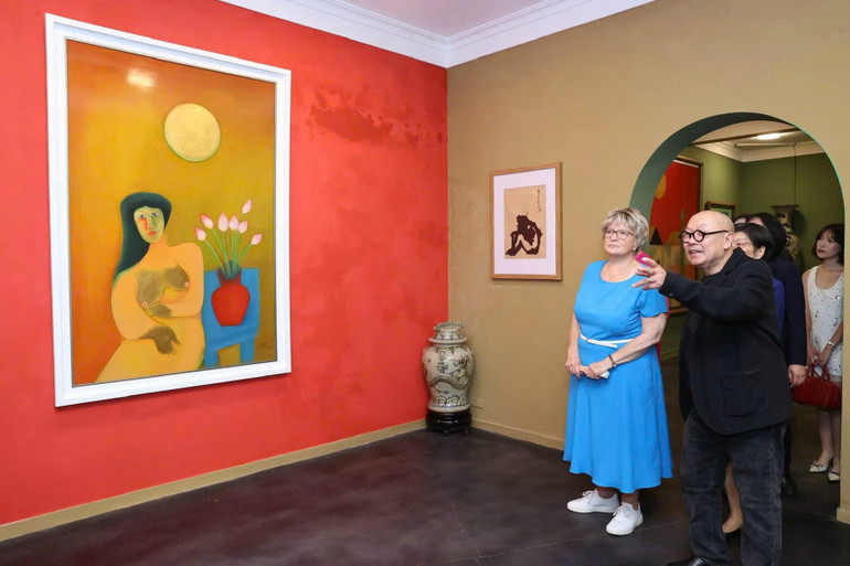 Trong không gian Việt Phủ Thành Chương.