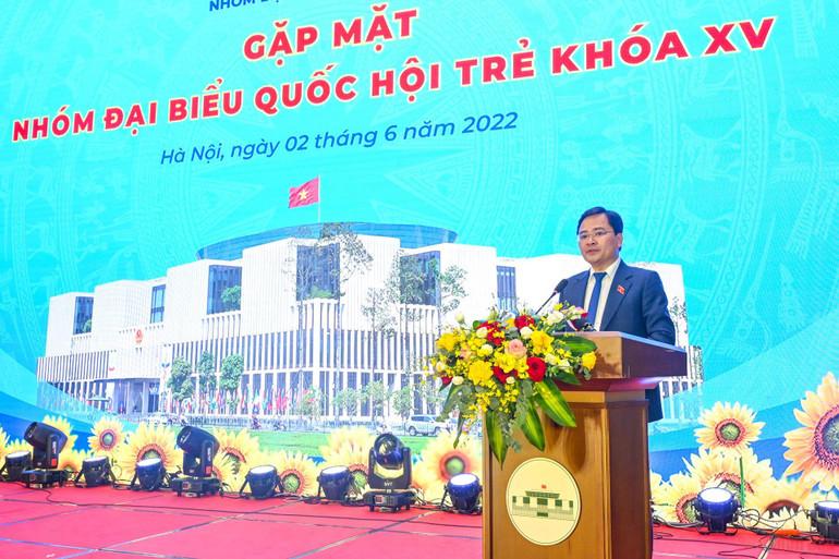 Chủ tịch Quốc hội Vương Đình Huệ gặp mặt Nhóm đại biểu Quốc hội trẻ khoá XV -0