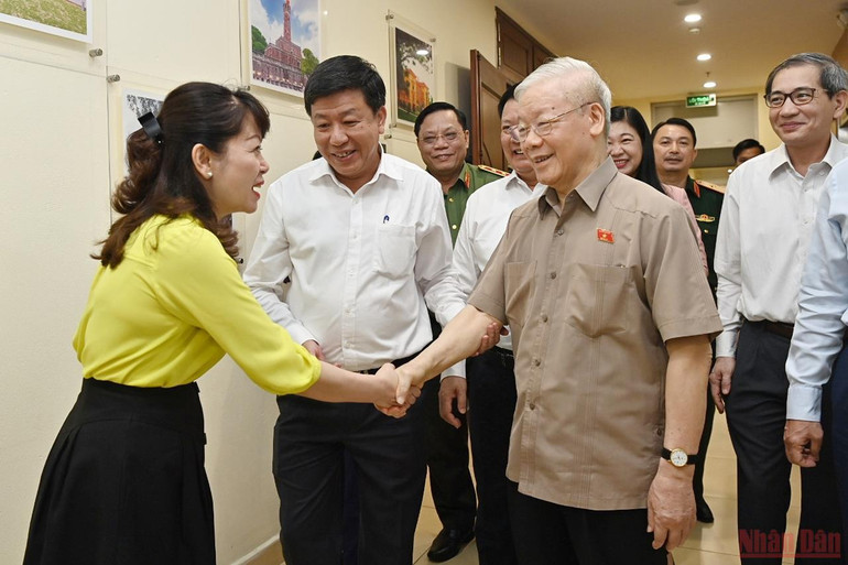Tổng Bí thư Nguyễn Phú Trọng tiếp xúc cử tri đơn vị bầu cử số 1, thành phố Hà Nội. bnd_5246-01.jpeg -0