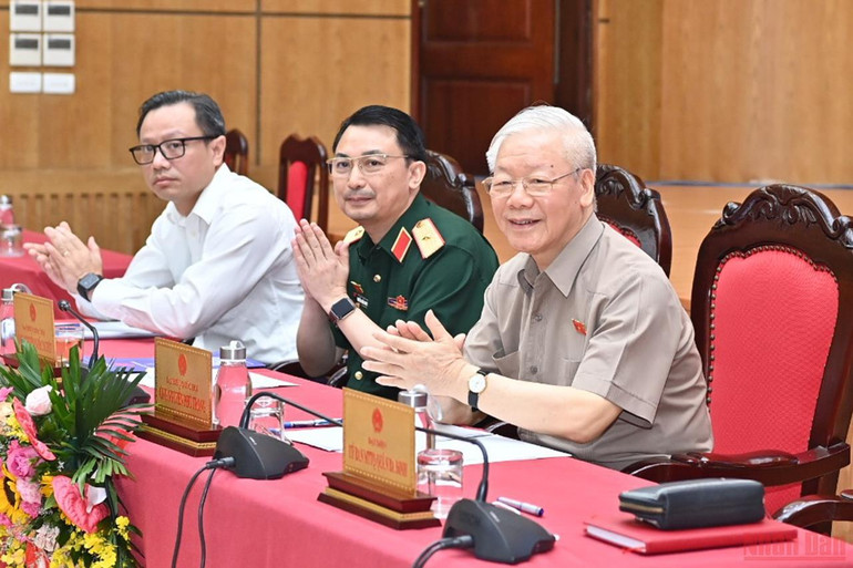 Tổng Bí thư Nguyễn Phú Trọng tại buổi tiếp xúc cử tri đơn vị bầu cử số 1, thành phố Hà Nội. bnd_5312-01.jpeg -5