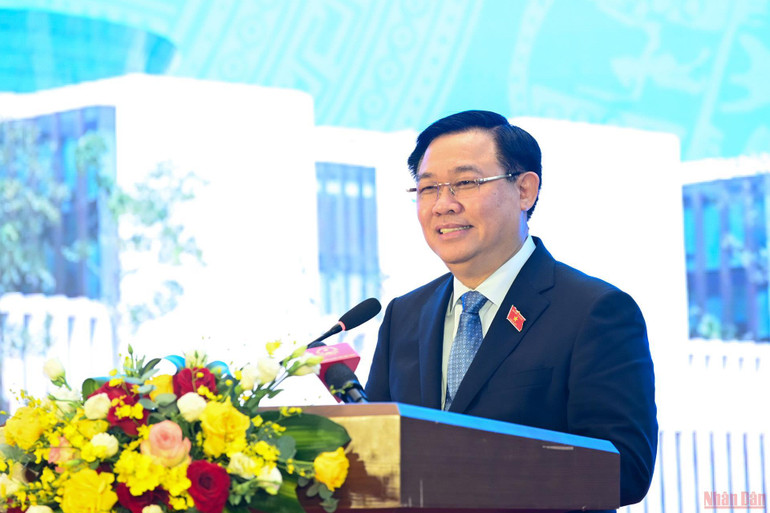 Chủ tịch Quốc hội Vương Đình Huệ gặp mặt Nhóm đại biểu Quốc hội trẻ khoá XV -0