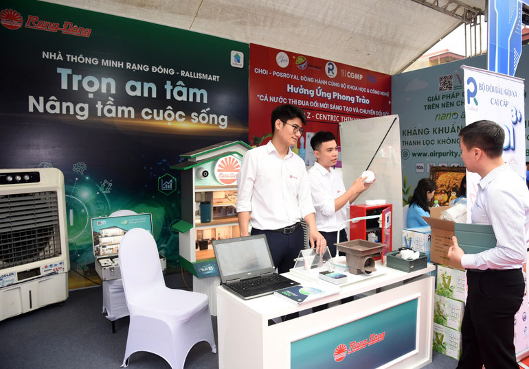 Giới thiệu sản phẩm công nghệ của Công ty cổ phần Bóng đèn phích nước Rạng Đông.