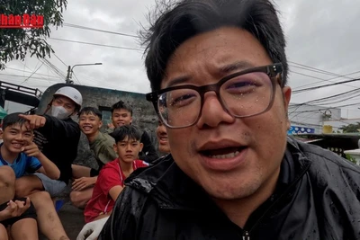 [Video] Đà Nẵng: Theo chân đội "thiếu niên giữ kè An Lương" 