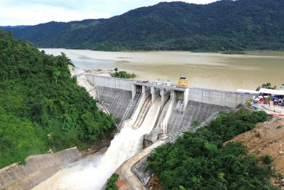 Dự án hồ chứa nước Sông Chò 1 là hồ chứa nước lớn thứ 2 tại tỉnh Khánh Hòa, được xây dựng với dung tích thiết kế gần 110 triệu m3, tổng mức đầu tư 956 tỷ đồng. 