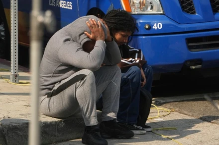 [Video] Xả súng sau lễ hội âm nhạc khiến 8 người thương vong tại Los Angeles, Mỹ