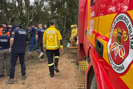 [Video] Khoảnh khắc khinh khí cầu chở 21 người bốc cháy ở Brazil