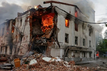 [Video] Nga dội bom và tên lửa vào thành phố lớn thứ 2 Ukraine