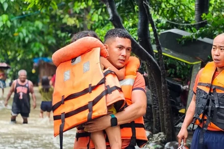 [Video] Bão Bualoi tiếp tục gây gia tăng thương vong tại Philippines 