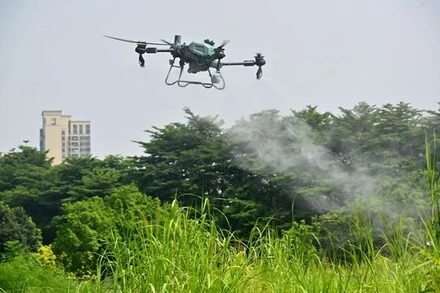 [Video] Trung Quốc triển khai máy bay không người lái kiểm soát dịch Chikungunya 