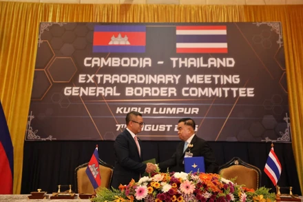 [Video] Campuchia – Thái Lan đồng thuận 13 điểm về duy trì ngừng bắn 