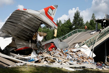 [Video] Liên tiếp sập cầu ở biên giới, Nga nghi do khủng bố