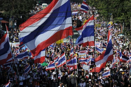 [Video] Sóng gió trở lại với gia tộc Shinawatra sau biến cố chính trường Thái Lan 