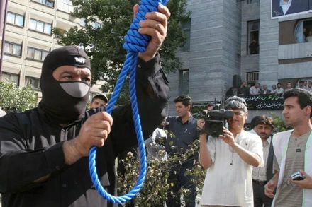 [Video] Iran tử hình nghi phạm liên quan đến cơ quan tình báo Mossad của Israel