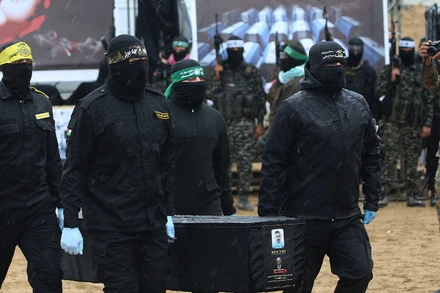 [Video] Israel phối hợp với Hamas tìm kiếm số thi thể con tin còn lại