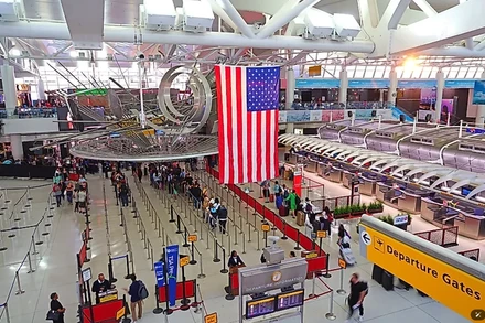 [Video] Hàng không Mỹ gặp khủng hoảng lớn khi chính phủ tiếp tục đóng cửa