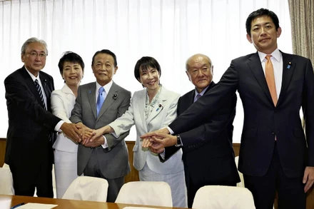 [Video] Đảng cầm quyền Nhật Bản ra mắt ban lãnh đạo mới