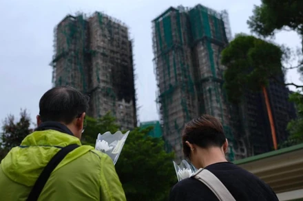 [Video] Cháy chung cư ở Hong Kong: 159 người "mất tích" được xác nhận an toàn 