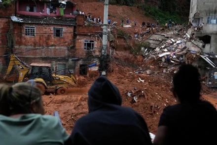 [Video] Ít nhất 28 người thiệt mạng do lũ lụt, Brazil tuyên bố tình trạng thảm họa