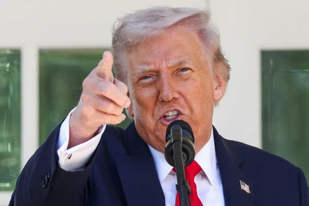 [Video] Tổng thống D. Trump cảnh báo tấn công băng đảng ma túy trên bộ tại Mexico