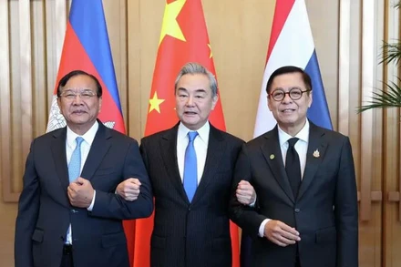 [Video] Trung Quốc thúc đẩy Thái Lan – Campuchia cam kết trên 5 phương diện