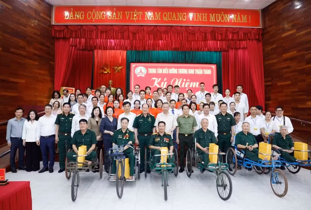 vna-potal-tong-bi-thu-chu-tich-nuoc-tham-trung-tam-dieu-duong-thuong-binh-thuan-thanh-8887759.jpg
