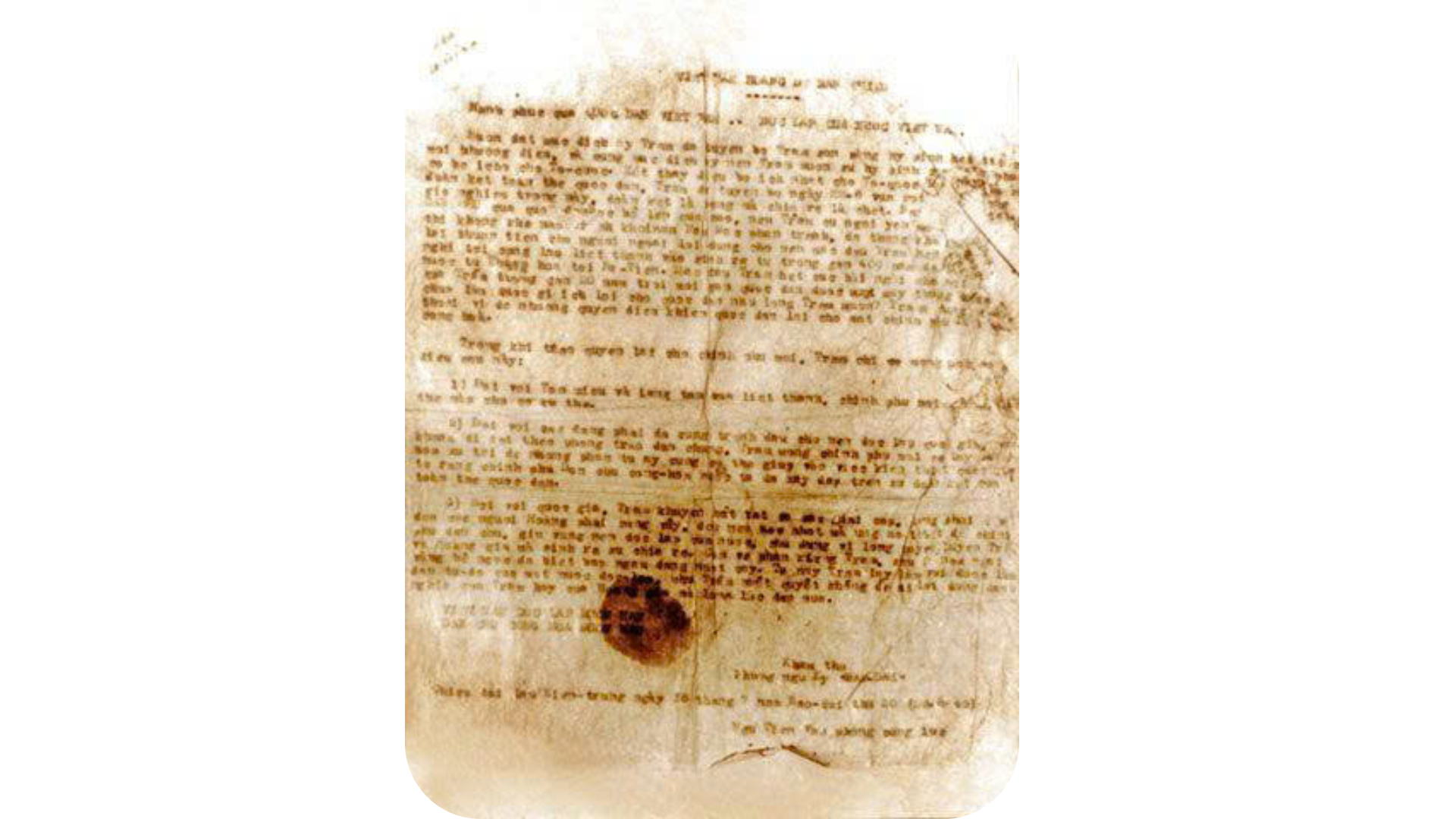 Chiếu thoái vị của Vua Bảo Đại, ngày 28/8/1945. (Ảnh chụp hiện vật tại Bảo tàng Lịch sử quốc gia) ban-trinh-bay-noi-bo-cong-ty-4.png