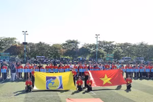Ba mươi đội bóng nam, nữ tham gia Giải bóng đá nam, nữ công nhân lao động tỉnh Bắc Ninh lần thứ 2.