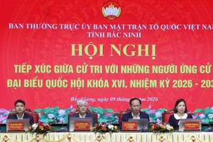 Đồng chí Đỗ Văn Chiến và các ứng cử viên Đại biểu Quốc hội khóa XVI, nhiệm kỳ 2026-2031 tại đơn vị bầu cử số 3, tỉnh Bắc Ninh.