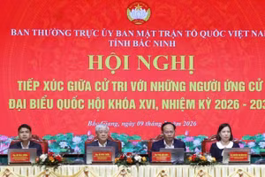 Đồng chí Đỗ Văn Chiến và các ứng cử viên Đại biểu Quốc hội khóa XVI, nhiệm kỳ 2026-2031 tại đơn vị bầu cử số 3, tỉnh Bắc Ninh.