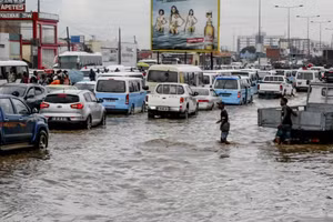 Mưa lớn gây thiệt hại nghiêm trọng tại Angola, ít nhất 15 người thiệt mạng