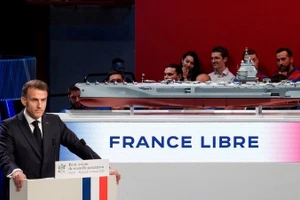Tổng thống Pháp Emmanuel Macron công bố tên của tàu sân bay chạy bằng năng lượng hạt nhân thế hệ mới của nước này là Free France. (Ảnh: Bộ Ngoại giao Pháp)