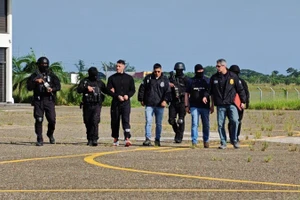 Sebastian Marset được chuyển đến trại tạm giam vào ngày 13/3. Ảnh: Cảnh sát Bolivia