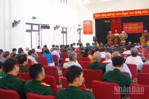 Đông đảo đại biểu tham dự buổi gặp mặt truyền thống đầy ý nghĩa lịch sử này. (Ảnh: MAI TÂM)
